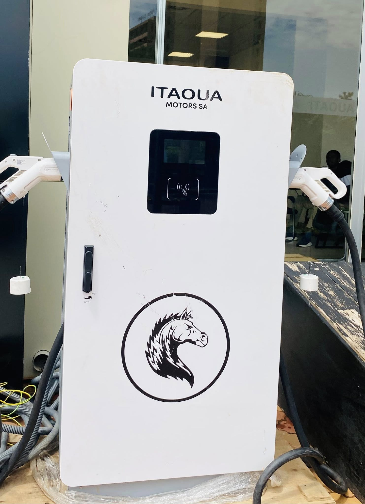 Borne de recharge ITAOUA